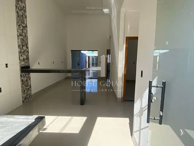 Casa com 182m² 3 quartos e 1 banheiro, à venda, no bairro Independência - 1º Complemento Setor das Mansões em Aparecida de Goiânia