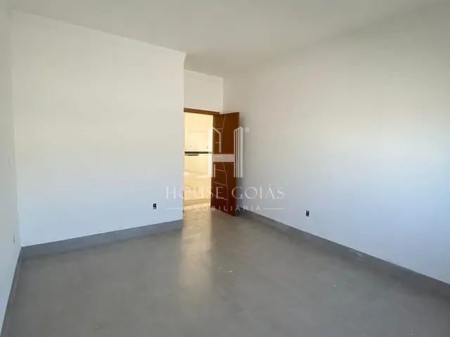 Casa com 182m² 3 quartos e 1 banheiro, à venda, no bairro Independência - 1º Complemento Setor das Mansões em Aparecida de Goiânia