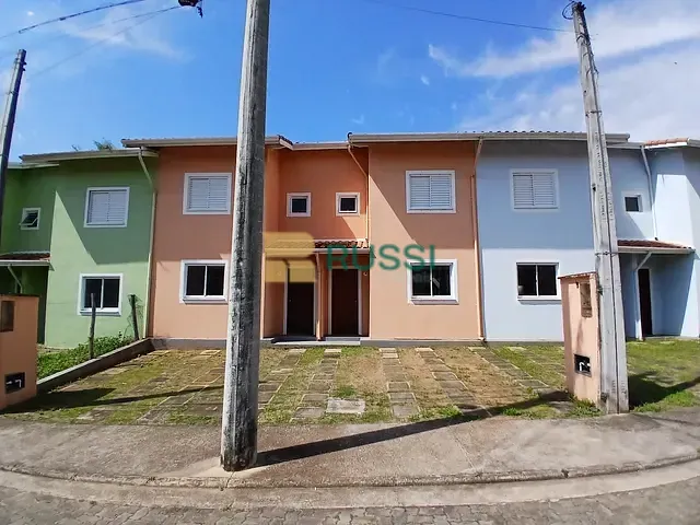 Casa 3 quartos e 2 banheiros, para alugar, no bairro Monte Castelo em São José dos Campos