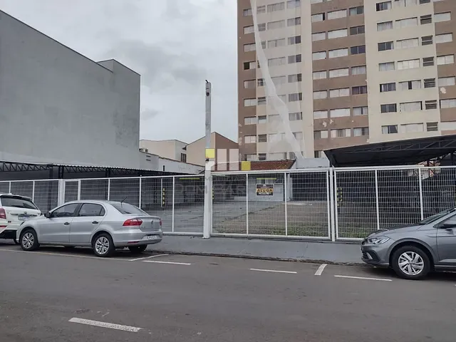 Casa com 600m² 1 quarto e 2 banheiros, à venda, no bairro Centro em Sumaré