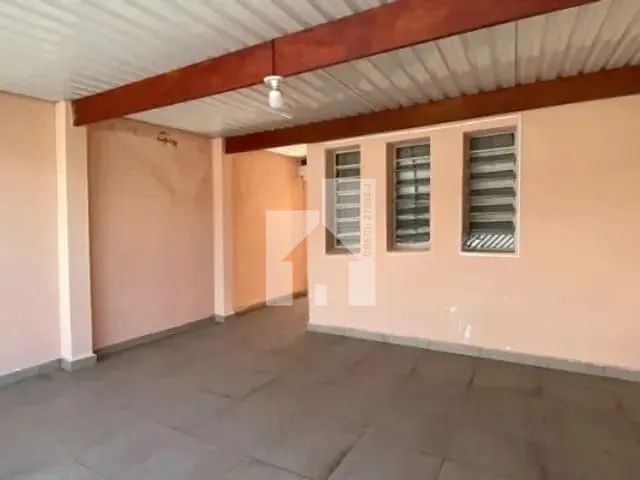 Casa com 324m² 3 quartos e 1 banheiro, à venda, no bairro Ponte de São João em Jundiaí