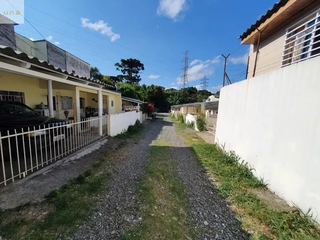 Casa 2 quartos e 1 banheiro, para alugar, no bairro Portão em Curitiba