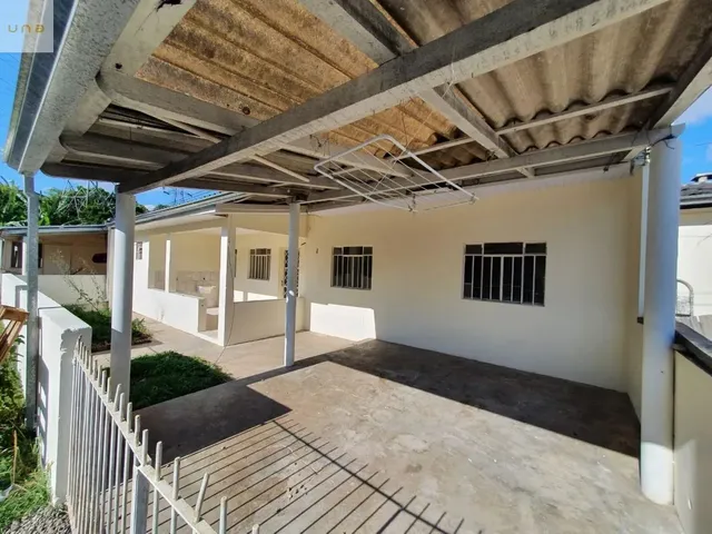Casa 2 quartos e 1 banheiro, para alugar, no bairro Portão em Curitiba