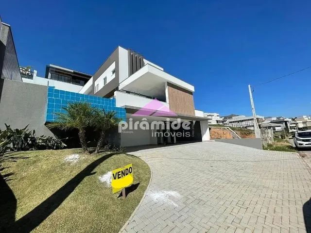Casa com 473m² 4 quartos e 5 banheiros, à venda, no bairro Urbanova em São José Dos Campos