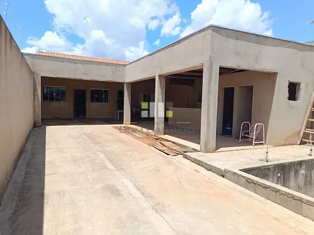 Casa com 250m² 2 quartos e 1 banheiro, à venda, no bairro Jardim Consteca em Sumaré