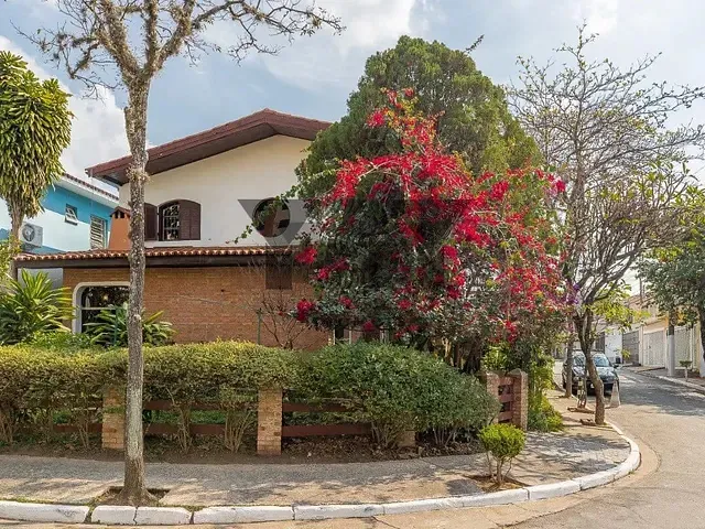 Casa 4 quartos e 3 banheiros, à venda, no bairro Jardim das Vertentes em São Paulo