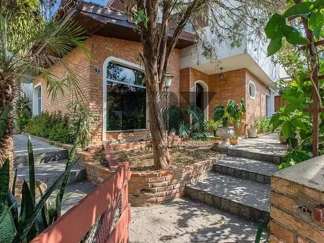 Casa 4 quartos e 3 banheiros, à venda, no bairro Jardim das Vertentes em São Paulo