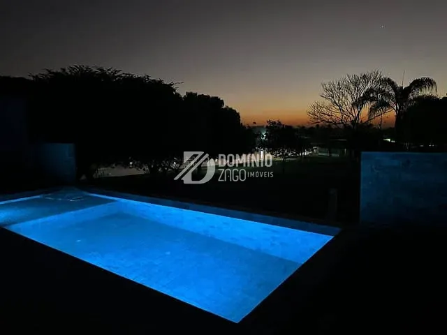 Casa 4 quartos e 4 banheiros, à venda, no bairro Jockey Park II em Uberaba