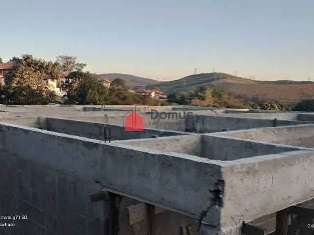 Casa com 1054m² 2 quartos e 3 banheiros, à venda, no bairro Borba em Pindamonhangaba
