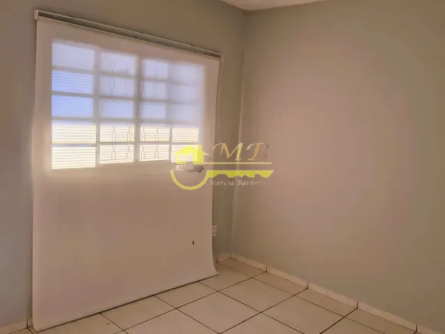 Casa 2 quartos e 1 banheiro, para alugar, no bairro Recanto do Sol II em Campinas