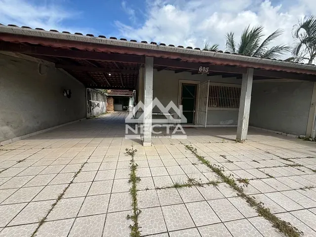 Casa com 286m² 2 quartos e 2 banheiros, à venda, no bairro praia das palmeiras em Caraguatatuba