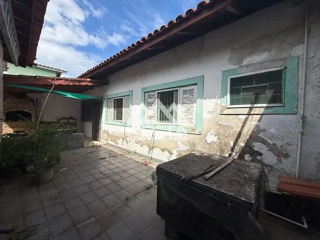 Casa com 286m² 2 quartos e 2 banheiros, à venda, no bairro praia das palmeiras em Caraguatatuba
