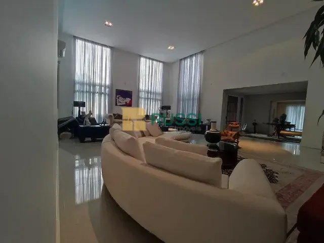 Casa 5 quartos e 6 banheiros, à venda, no bairro Jardim das Colinas em São José dos Campos