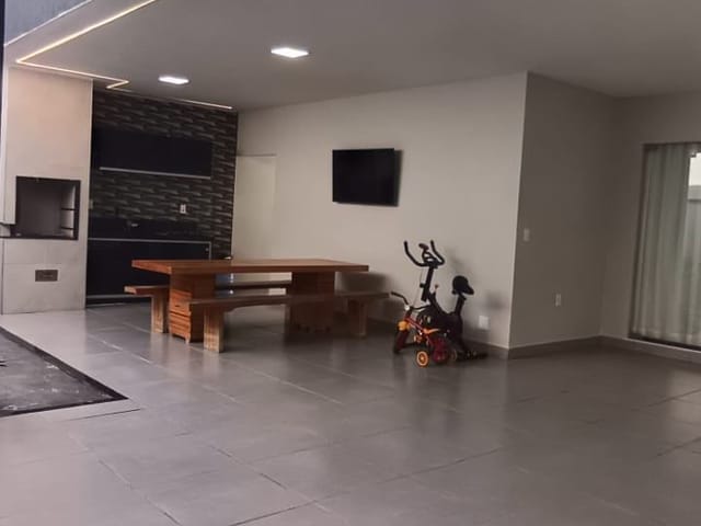 Casa 2 quartos e 1 banheiro, à venda, no bairro Jardim Beira Rio em Teixeira de Freitas