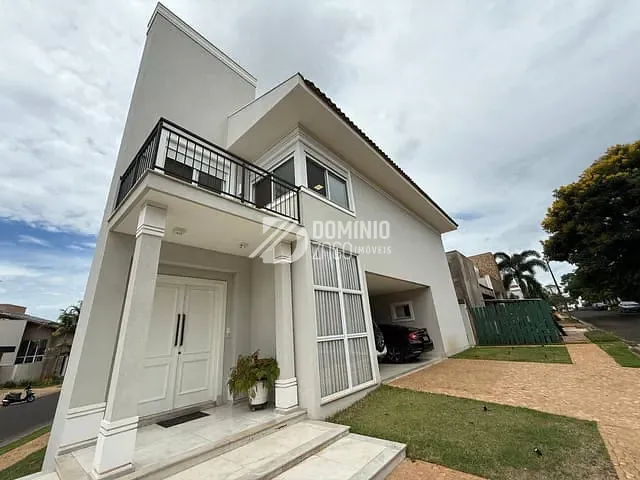 Casa 4 quartos e 5 banheiros, à venda, no bairro Parque do Mirante em Uberaba