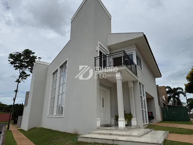 Casa 4 quartos e 5 banheiros, à venda, no bairro Parque do Mirante em Uberaba