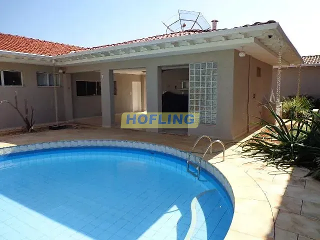 Casa com 903m² 3 quartos e 4 banheiros, à venda, no bairro Cidade Claret em Rio Claro