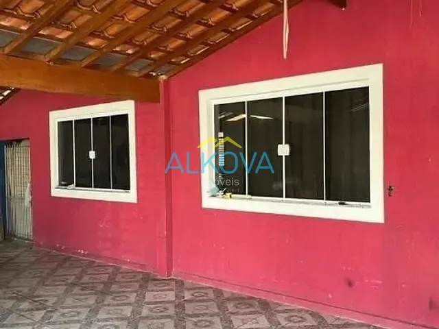 Casa com 300m² 3 quartos e 2 banheiros, à venda, no bairro Conjunto Residencial Galo Branco em São José dos Campos