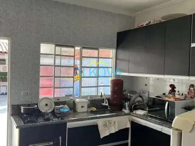 Casa com 300m² 3 quartos e 2 banheiros, à venda, no bairro Conjunto Residencial Galo Branco em São José dos Campos