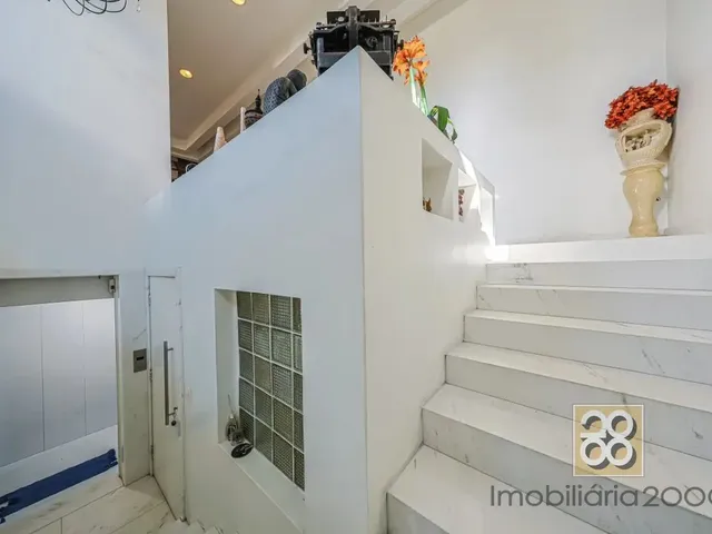 Casa 3 quartos e 3 banheiros, à venda, no bairro Alto Da Xv em Curitiba