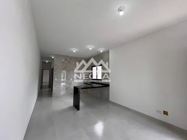 Casa com 150m² 2 quartos e 2 banheiros, à venda, no bairro Balneário Recanto do Sol em Caraguatatuba