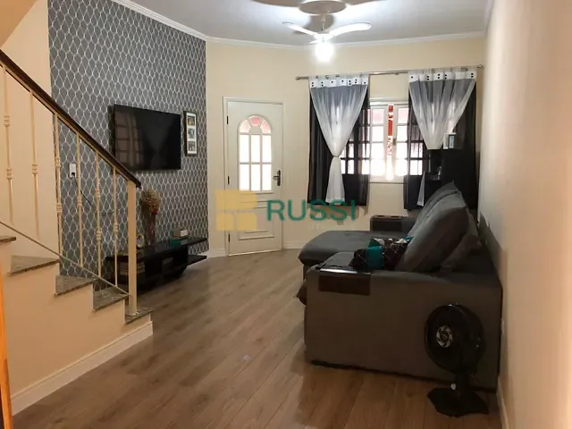 Casa com 250m² 3 quartos e 2 banheiros, à venda, no bairro Jardim Alvorada em São José dos Campos