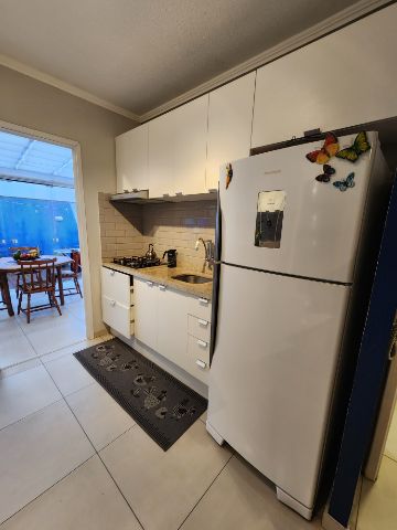 Casa com 70m² 2 quartos e 2 banheiros, à venda, no bairro Três Vendas em Pelotas