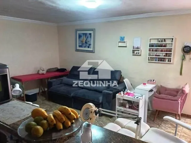 Casa com 256m² 2 quartos e 1 banheiro, à venda, no bairro Jardim de Abril em Osasco