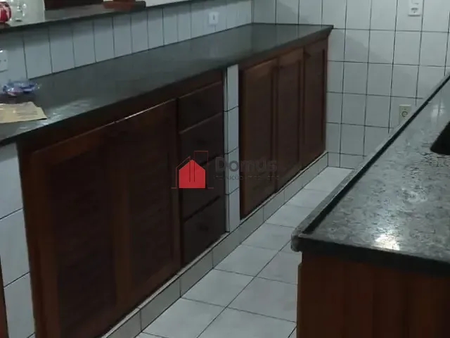 Casa 3 quartos e 3 banheiros, para alugar, no bairro Residencial e Comercial Vila Verde em Pindamonhangaba