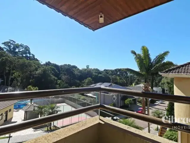 Casa com 700m² 5 quartos e 6 banheiros, à venda, no bairro Campo Comprido em Curitiba