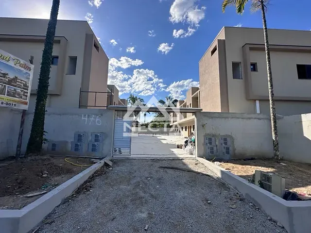 Casa com 119m² 2 quartos e 3 banheiros, à venda, no bairro Jardim Brasil em Caraguatatuba
