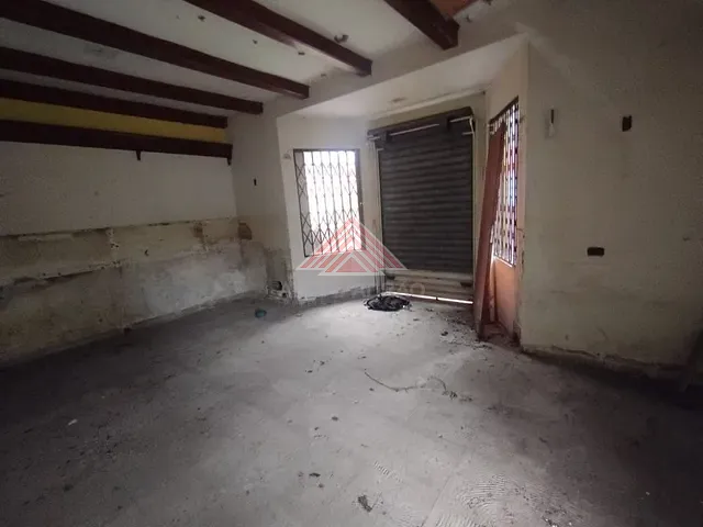 Casa com 300m², para alugar, no bairro Vila Bocaina em Mauá