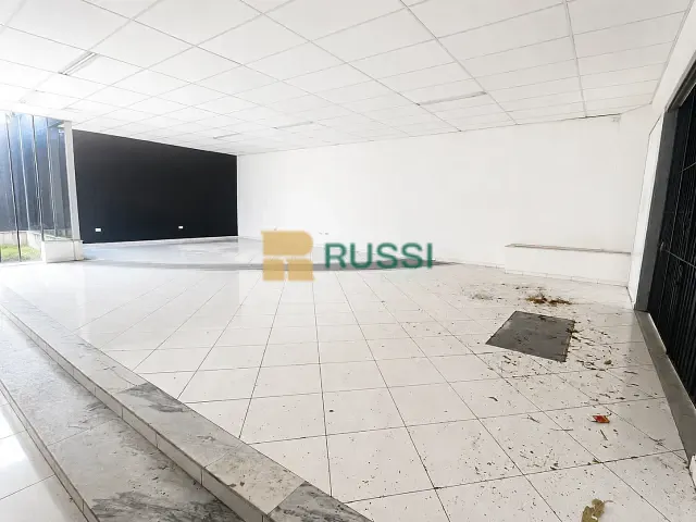 Casa à venda, no bairro Bosque dos Eucaliptos em São José dos Campos