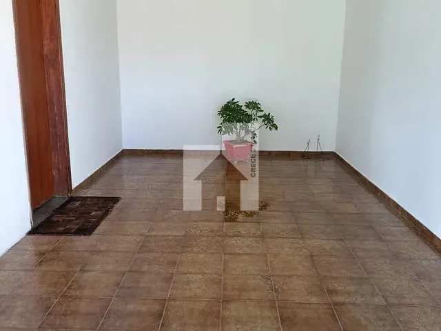 Casa com 736m² 3 quartos e 3 banheiros, à venda, no bairro Jardim Colonial em Jundiaí