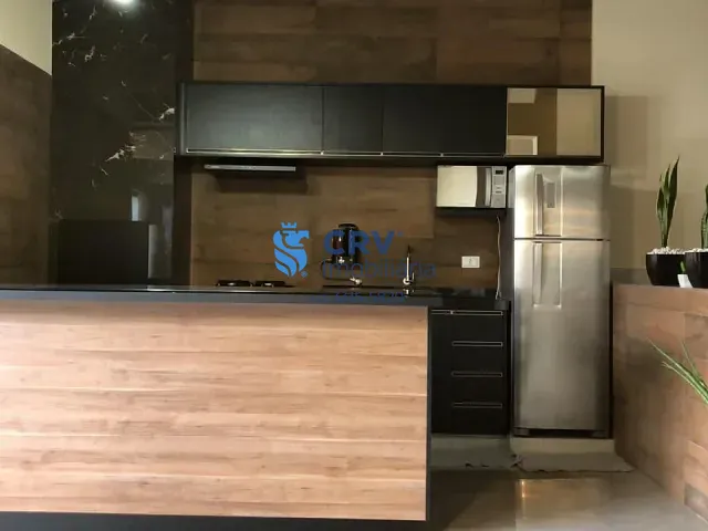 Casa com 250m² 2 quartos e 2 banheiros, à venda, no bairro Shangri-La em Londrina