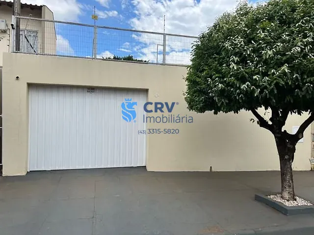 Casa com 250m² 2 quartos e 2 banheiros, à venda, no bairro Shangri-La em Londrina