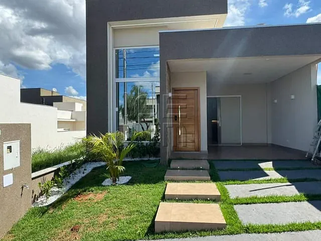 Casa com 151m² 3 quartos e 2 banheiros, à venda, no bairro Heimtal em Londrina