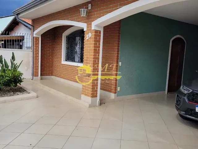 Casa 2 quartos e 3 banheiros, para alugar, no bairro Jardim García em Campinas