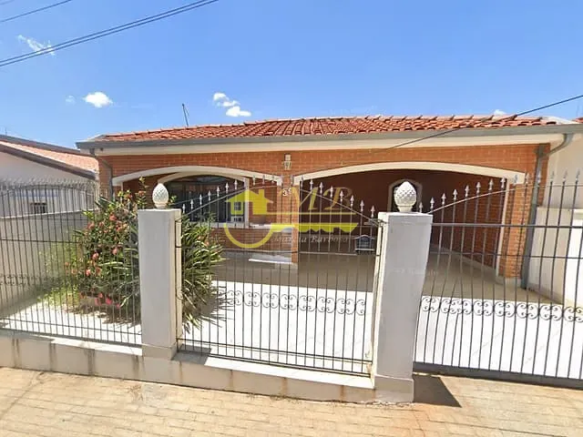 Casa 2 quartos e 3 banheiros, para alugar, no bairro Jardim García em Campinas