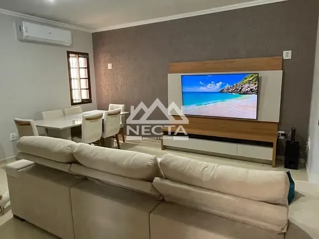 Casa com 250m² 3 quartos e 2 banheiros, à venda, no bairro Jardim Estrela Dalva em Caraguatatuba