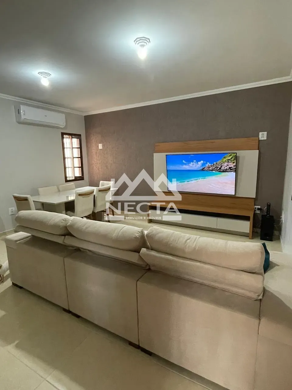 Casa, 3 quartos, 177 m² - Foto 1