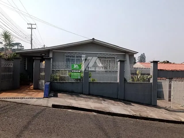Casa com 371m² 3 quartos e 2 banheiros, à venda, no bairro Boa Vista em Ponta Grossa