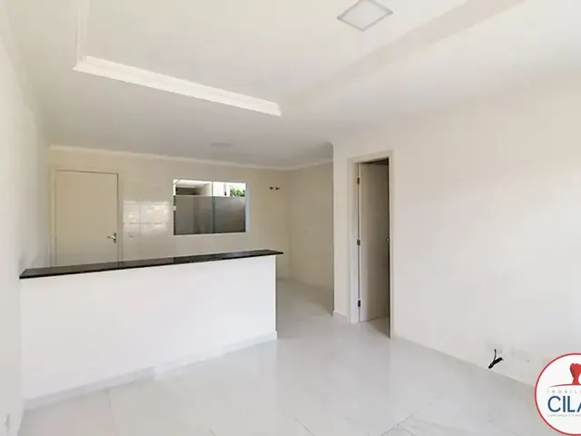 Casa 3 quartos e 4 banheiros, à venda, no bairro Alto Boqueirão em Curitiba