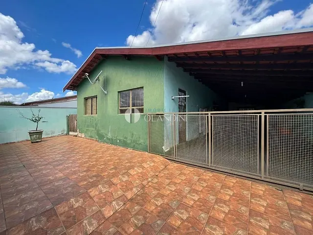 Casa com 300m² 3 quartos e 2 banheiros, à venda, no bairro Jardim Blumenau em Artur Nogueira