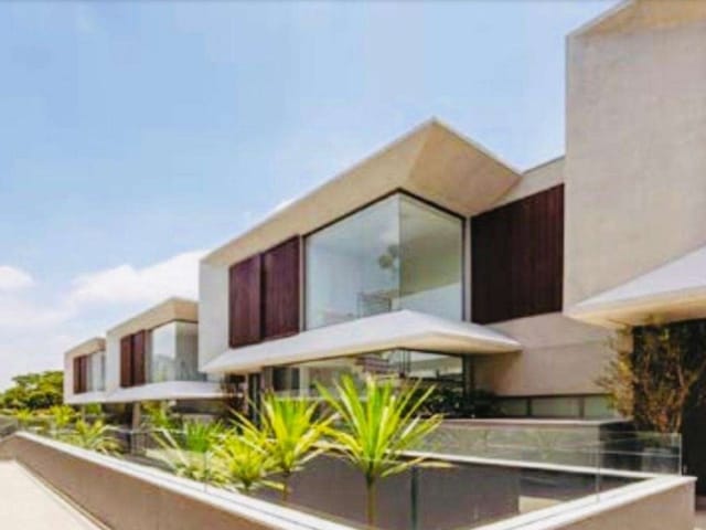 Casa com 758m², à venda, no bairro Jardim Cordeiro em São Paulo