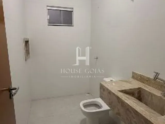 Casa com 180m² 3 quartos e 2 banheiros, à venda, no bairro Jardim Petrópolis em Goiânia