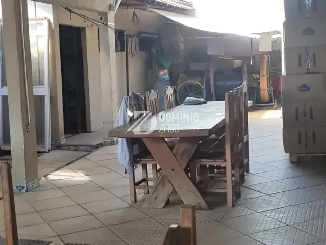 Casa com 840m², à venda, no bairro São Benedito em Uberaba
