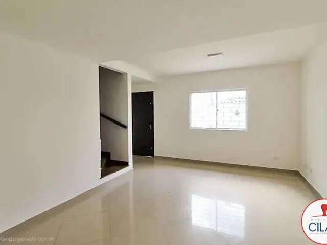 Casa 3 quartos e 3 banheiros, à venda, no bairro Santa Cândida em Curitiba