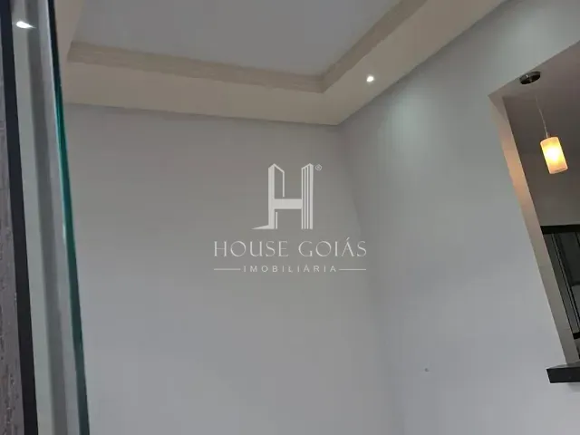 Casa 2 quartos e 2 banheiros, à venda, no bairro Residencial Shangri-lá / Residencial Paraíso em Goiânia