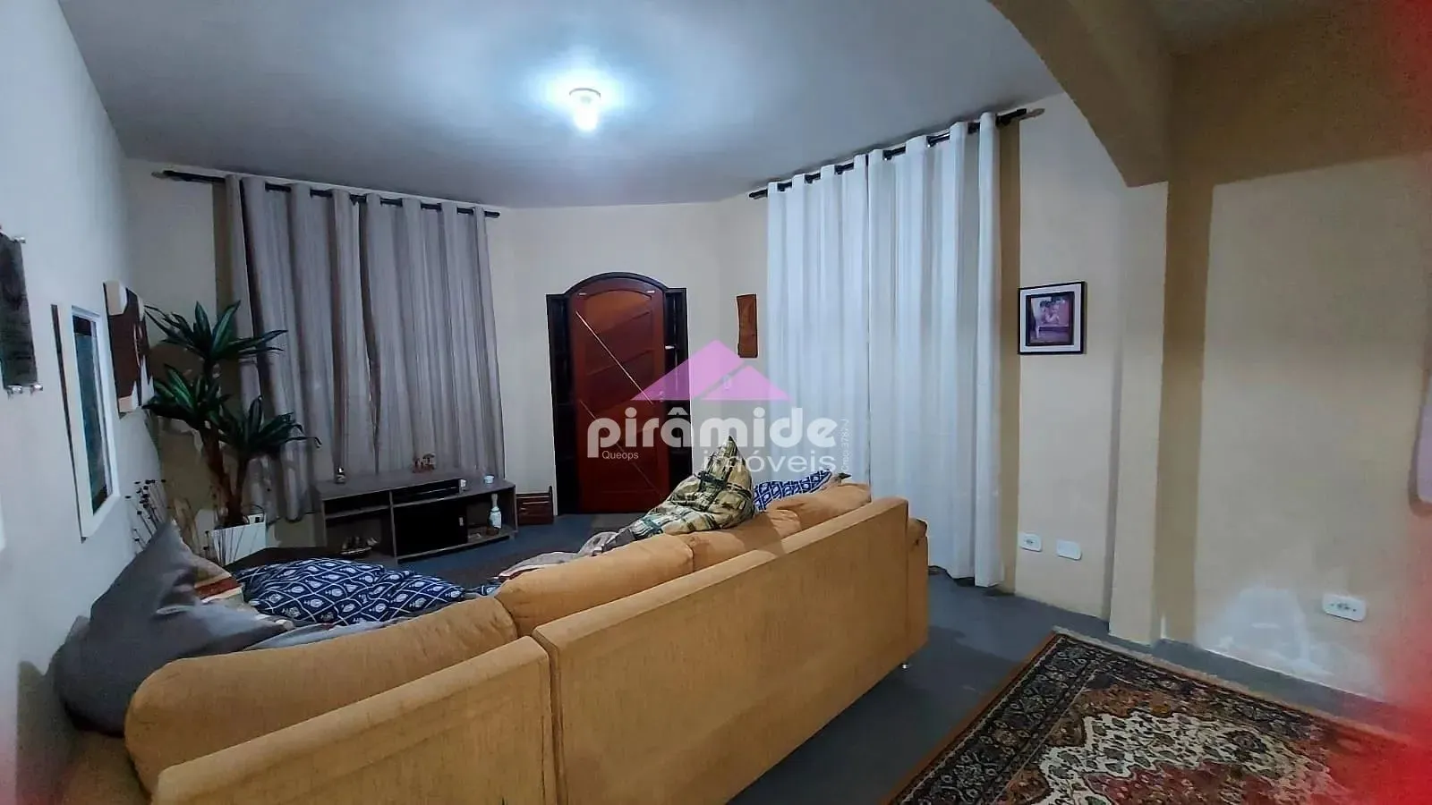 Casa, 3 quartos, 275 m² - Foto 4